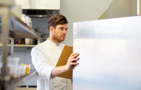 The Benefits of Food Service Labels for Commercial Fridges